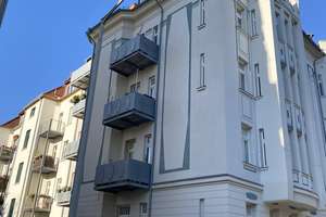 Jugendstil Altbau: Vermietete 3 Zimmer Wohnung / Aufzug/ Keller – 4153 Anger-Crottendorf, Leipzig – Vorschaubild 2
