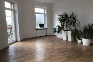 Große 4-Raum-Wohnung mit Balkon in Würzburg – Matterstockstraße 0, 97080 Würzburg – Vorschaubild 1