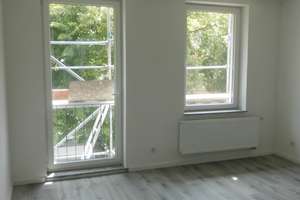 WG geeignet / Schöne helle 2 Zimmer Wohnung mit Einbauküche – Oranierring 15, 47803 Inrath/Kliedbruch, Krefeld – Vorschaubild 3