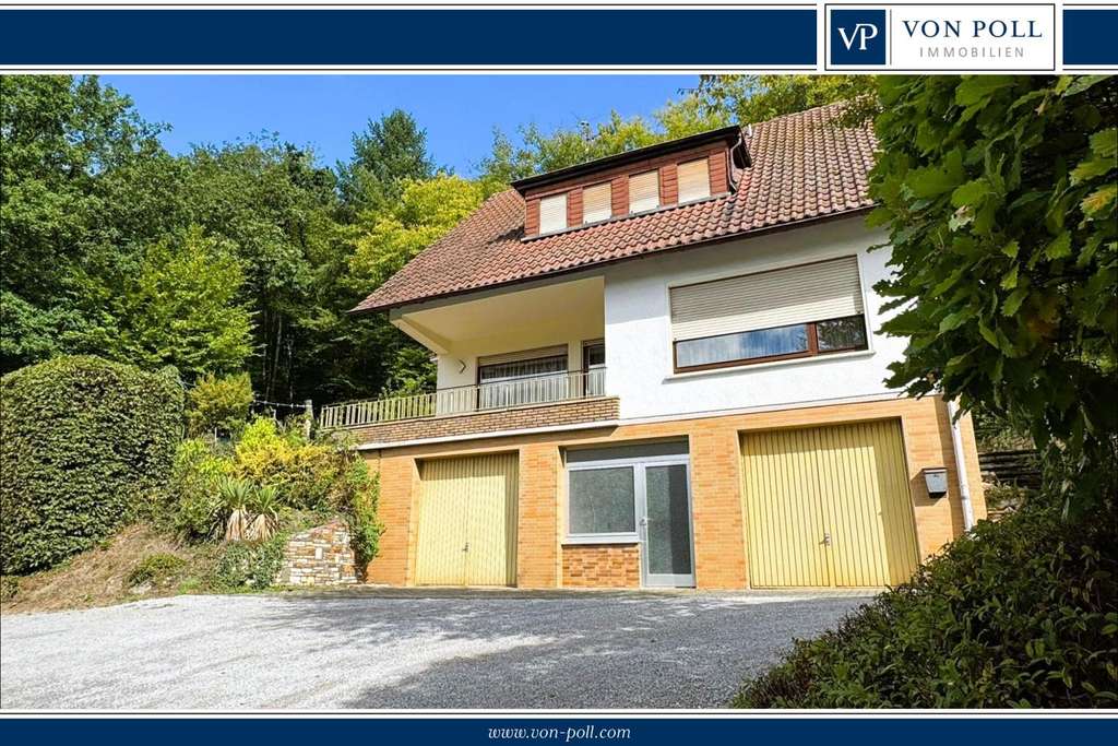 Immobilie in Hahnstätten - Charmantes Einfamilienhaus, renovierungsbedürftig, in toller Lage von Hahnstätten  - Nähe  Limburg/D - Bild 0