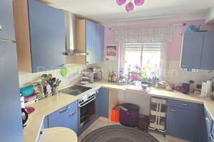 Besondere 4-Zimmer-Maisonettewohnung mit 4 Balkonen & Tiefgarage in Fürth – Nähe Wiesengrund – Die vollständige Adresse der Immobilie erhältst du vom Anbieter., 90762 Stadtpark, Stadtgrenze, Fürth – Vorschaubild 5