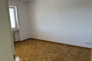 Attraktive 4-Zimmer-Wohnung mit Balkon, Loggia und Garage in ruhiger Lage – Hubertusweg 32, 57072 Siegen, Siegen – Vorschaubild 5