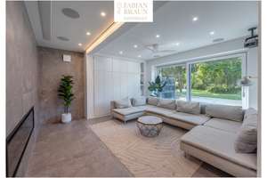 Exklusiv saniertes Einfamilienhaus, 7 Zi, Pool, FBH, 2 Bäder, Parkett, Gäste-WC, EBK, PV-Anlage – Die vollständige Adresse der Immobilie erhältst du vom Anbieter., 90482 Laufamholz, Nürnberg – Vorschaubild 2