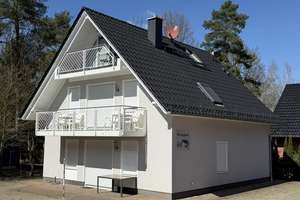 Ferienhaus an der Müritz | laufende Vermietung | ca. 28.000 € Jahresumsatz | provisionsfrei – Unter den Kiefern 68, 17207 Röbel/Müritz – Vorschaubild 2