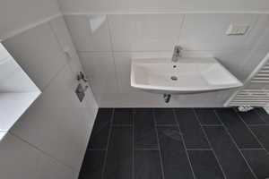 Frisch sanierte helle 3 Raumwohnung + Badewanne – Kaiserstraße 37, 8209 Vogtlandkreis – Vorschaubild 9
