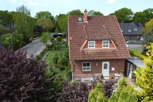 Sorgenfrei ins Eigenheim – viel Platz, top Zustand, direkt einziehen! – Die vollständige Adresse der Immobilie erhältst du vom Anbieter., 24576 Bad Bramstedt – Vorschaubild 24