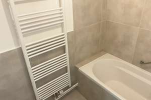 3-Zimmer-Wohnung + 2 Loggien! Frisch renoviert, separate Küche, Wannenbad, Aufzug – Gropiusweg 15, 44801 Querenburg, Bochum – Vorschaubild 12