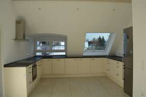 Waldperlach - große 4 Zimmer Penthouse-Wohnung mit direktem Lift in die Wohnung und Süd-West-Loggia – Rotkäppchenstr. 104, 81739 Waldperlach, München – Vorschaubild 4