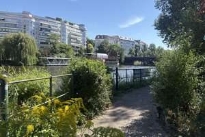 Direkt am Wasser-Charmantes City-Apartment mit Balkon am Bellevue