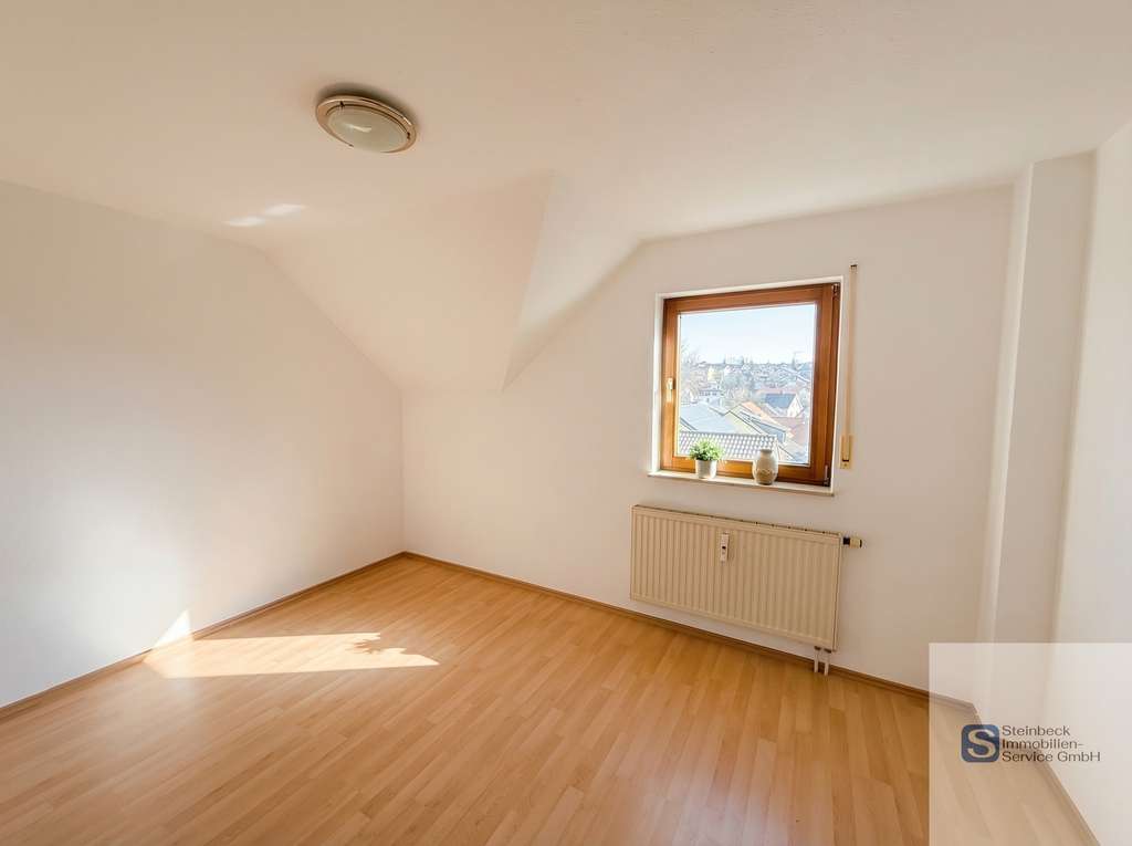 Immobilie in Stockach - Sofort bezugsfrei! DG-Wohnung in Stockach - sofort einziehen oder vermieten - Bild 4