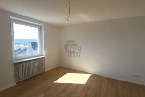 FRISCH SANIERT MIT FESTUNGSBLICK – Die vollständige Adresse der Immobilie erhältst du vom Anbieter., 97072 Sanderau, Würzburg – Vorschaubild 4