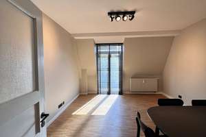 Schwabing erleben: Helle 3-Zimmer-Wohnung mit Balkon Teilmöbliert – 80805 Neufreimann, München – Vorschaubild 3