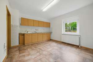 Massives Haus mit Dachterrasse, großem Nebengelass, vielen Gestaltungsmöglichkeiten – Die vollständige Adresse der Immobilie erhältst du vom Anbieter., 9390 Gornsdorf – Vorschaubild 8