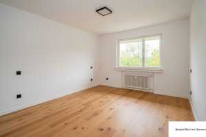 Erstbezug nach Sanierung - Geschmackvolle 3-Raum-Wohnung in Düsseldorf – Stettiner Straße 67, 40595 Düsseldorf – Vorschaubild 1