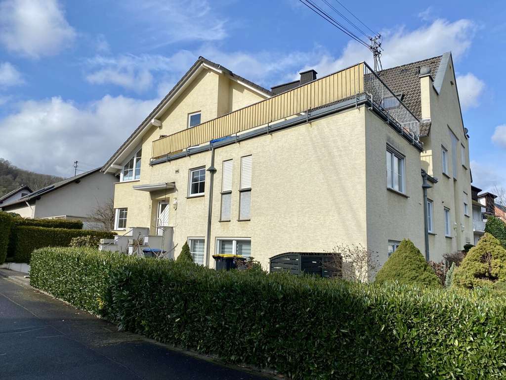 Immobilie in Spay - Große Eigentumswohnung - Wohngefühl wie im eigenen Haus - Bild 2