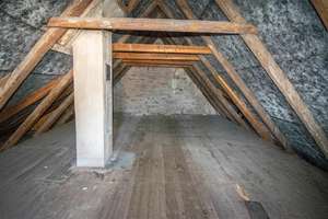 Doppelhaus mit viel Raum zum sofort einziehen und weiterentwickeln. – Die vollständige Adresse der Immobilie erhältst du vom Anbieter., 71665 Vaihingen an der Enz – Vorschaubild 8