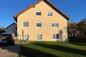 PREIS REDUZIERUNG - Exklusives Mehrfamilienhaus mit 3 Wohneinheiten - Top gepflegt in ruhiger Lage – Die vollständige Adresse der Immobilie erhältst du vom Anbieter., 97618 Strahlungen – Vorschaubild 4