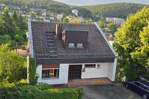 Provisionsfreies Einfamilienhaus mit Einliegerwohnung und Weitblick in Marburg - Marbach