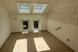 NACHMIETER FÜR SOFORT GESUCHT: Dachgeschosswohnung mit 2 Balkonen in Meschede – An den Baumgärten 8, 59872 Meschede – Vorschaubild 8