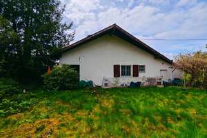 Charmantes Einfamilienhaus mit großem Grundstück, Indoorpool und viel Potenzial – Die vollständige Adresse der Immobilie erhältst du vom Anbieter., 79418 Schliengen – Vorschaubild 16