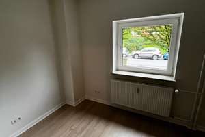 Helle 2,5-Zimmer Hochparterre-Wohnung in Kiel-Wik mit Balkon – Die vollständige Adresse der Immobilie erhältst du vom Anbieter., 24106 Wik, Kiel – Vorschaubild 9