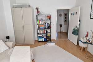 Hübsche Singlewhg. in ruhiger, grüner Lage nähe Medienhafen, NK ohne Heizung, kein Balkon – Sternwartstraße 34, 40223 Bilk, Düsseldorf – Vorschaubild 2
