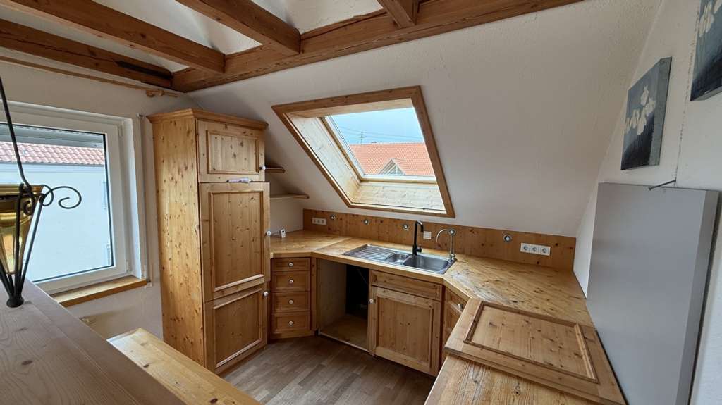 Immobilie in Jettingen-Scheppach - Mehrgenerationenhaus mit Werkstatt & PV – Wohnen, Arbeiten & Investieren vereint! - Bild 3