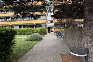 Gepflegte 1-Zimmer-Wohnung mit Balkon & Einbauküche in München-Am Hart – Starenweg 10, 80937 Am Hart, München – Vorschaubild 6