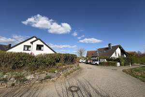 Modernes, sehr gepflegtes EFH mit 2 Bädern, Einbauküche, Sonnenterrasse, Garten in Niederpleis – Die vollständige Adresse der Immobilie erhältst du vom Anbieter., 53757 Sankt Augustin – Vorschaubild 27