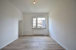 Frisch renoviert! Zentrale 2-Zi-Whg zu vermieten – Worringer Straße 77, 40211 Stadtmitte, Düsseldorf – Vorschaubild 1