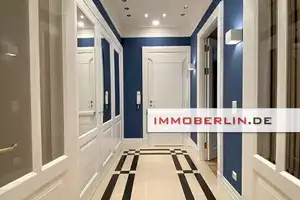 IMMOBERLIN.DE - Feine Altbauwohnung mit Südloggia für den Ersteinzug nach Sanierung beim Preußenpark – Berlin – Vorschaubild 2