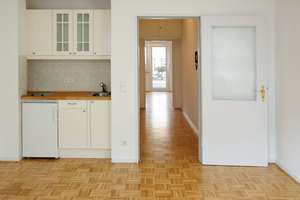 2-Zi-City Wohnung mit Terrasse und Pantry-Küche