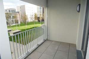 Toll geschnittene 2-Zi. Whg mit Balkon, Parkett, FBH, AR und TG! – Erich-Zeigner-Allee 62 c, 4229 Plagwitz, Leipzig – Vorschaubild 1