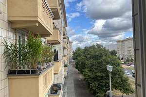 Sofort verfügbare 3-Zimmer-Wohnung im 3. Obergeschoss am Strausberger Platz – Die vollständige Adresse der Immobilie erhältst du vom Anbieter., 10243 Friedrichshain, Berlin – Vorschaubild 11