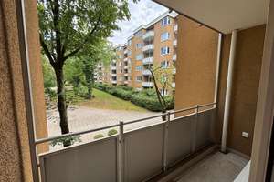 modernisierte 3-Zimmer-Wohnung mit zwei Balkonen in ruhiger Lage – Carl-Wery-Straße 12, 81739 Neuperlach, München – Vorschaubild 10