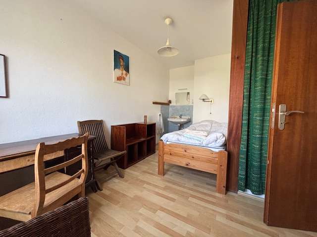 Immobilie in Langeoog - Wunderschönes  Insulanerhaus mit drei Wohnungen und herrlichem Garten - Bild 11