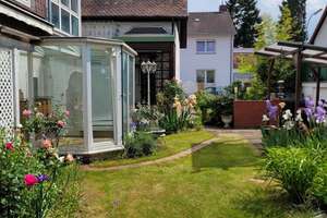 Kleine Oase in unmittelbarer Zentrumsnähe von Neu-Isenburg – Die vollständige Adresse der Immobilie erhältst du vom Anbieter., 63263 Neu-Isenburg – Vorschaubild 2