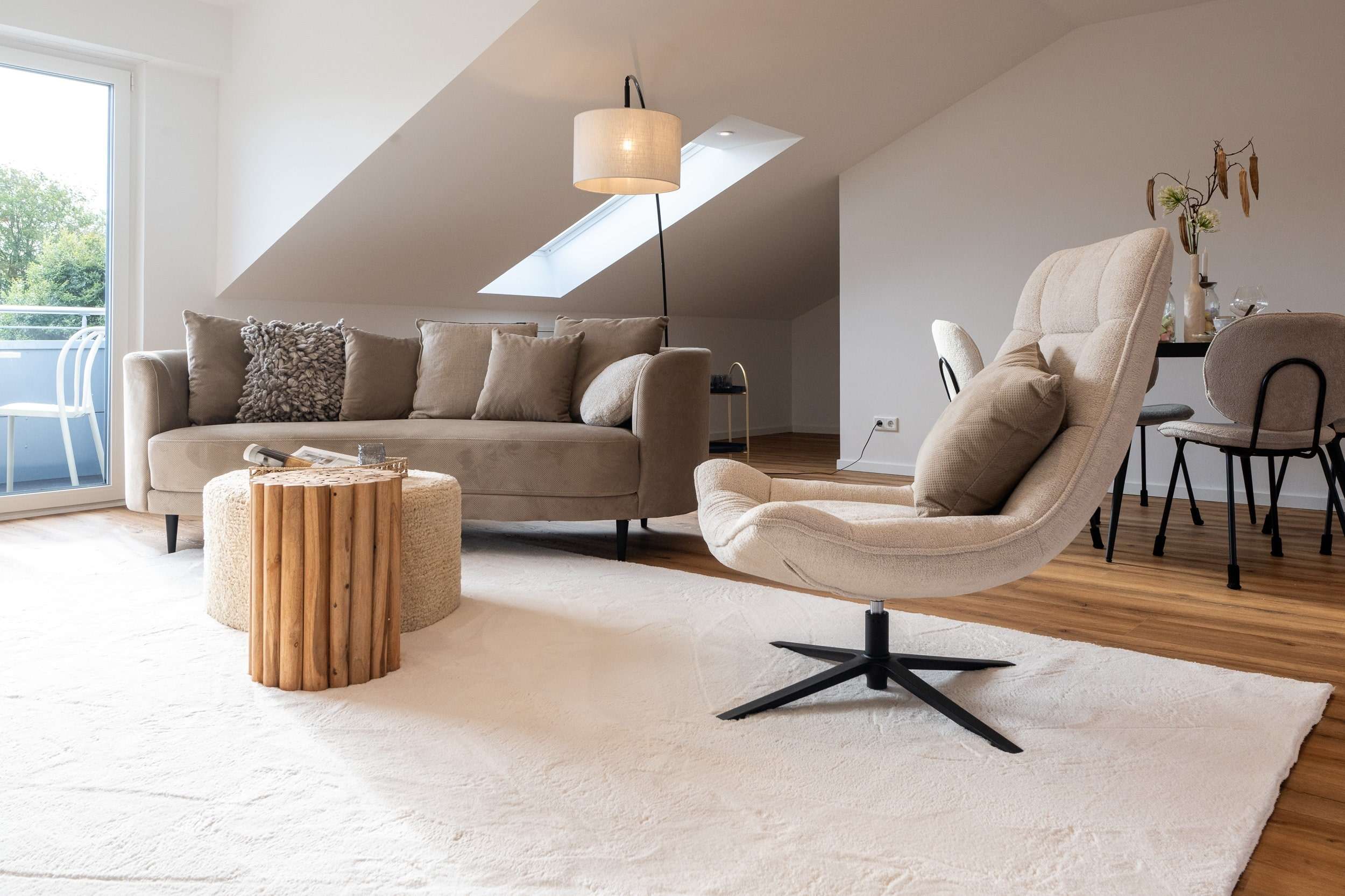 Immobilie in Friedrichstadt - Exklusive KfW-55 Dachgeschoss-ETW in bevorzugter Wohnlage mit 2 Balkonen und Stellplatz - Bild 5