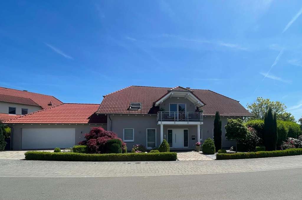 Immobilie in Niedermohr - Exklusives Wohnhaus in angenehm abgeschirmter Lage - Bild 0