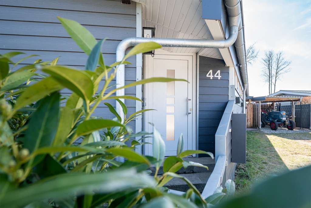 Immobilie in Bünsdorf - Rückzugsort am Wittensee – nur 100 m zum Wasser - Bild 1