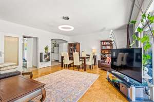 Perfektes zu Hause für die ganze Familie mit Einliegerwohnung - direkt am Wald – Die vollständige Adresse der Immobilie erhältst du vom Anbieter., 13505 Konradshöhe, Berlin – Vorschaubild 2