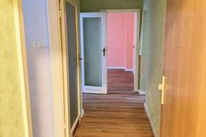 2-Zimmer-Wohnung mit Balkon im Hochparterre