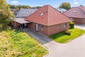sofort verfügbar – Familienfreundlicher Bungalow unweit des Ihlower Waldes – Die vollständige Adresse der Immobilie erhältst du vom Anbieter., 26632 Ihlow – Vorschaubild 1
