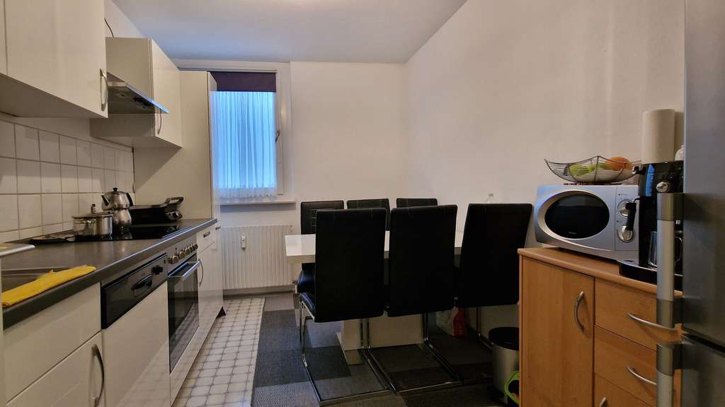 Immobilie in Neuburg an der Donau - 2 Zimmer Wohnung im 8. OG bietet tollen Ausblick über Neuburg! - Bild 4