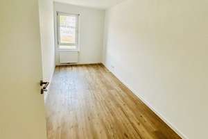 Traumhafte 3-Zimmer Wohnung in Heilbronn Hochgelegen mit Einbauküche – Manfred-Weinmann-Ring 6, 74078 Neckargartach, Heilbronn – Vorschaubild 7
