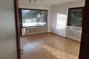 Schöne helle 2-Zimmer Erdgeschosswohnung mit großem Balkon – Die vollständige Adresse der Immobilie erhältst du vom Anbieter., 70619 Heumaden, Stuttgart – Vorschaubild 1