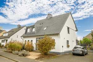 Energieeffizientes, freistehendes  Einfamilienhaus mit moderner Ausstattung – Neuss (Rhein-Kreis) – Vorschaubild 2