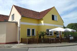 Top Preis! Zweifamilienhaus mit Gewerbe – Die vollständige Adresse der Immobilie erhältst du vom Anbieter., 15936 Dahme/Mark – Vorschaubild 1