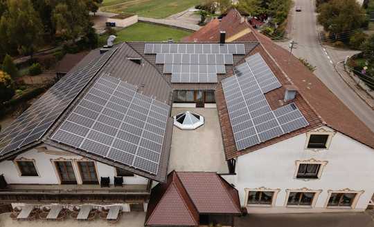 Attraktives Anlageobjekt mit Apartments, Gastronomie und großer Hauptwohnung