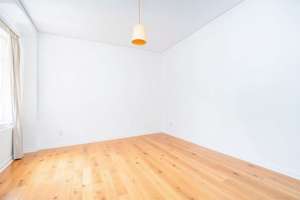 Top-Lage am Zionskirchplatz: Sanierter 3-Zimmer-Altbau mit Balkon & Lift in der Kastanienallee – Die vollständige Adresse der Immobilie erhältst du vom Anbieter., 10119 Mitte (Ortsteil), Berlin – Vorschaubild 5